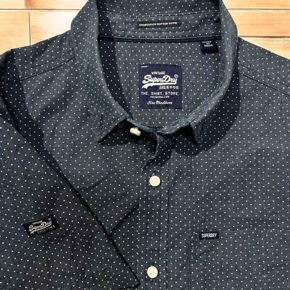 Vintage SuperDry Mens Size M Black Polka Dot Button Down Shirt Short Sleeve - Picture 3 of 9